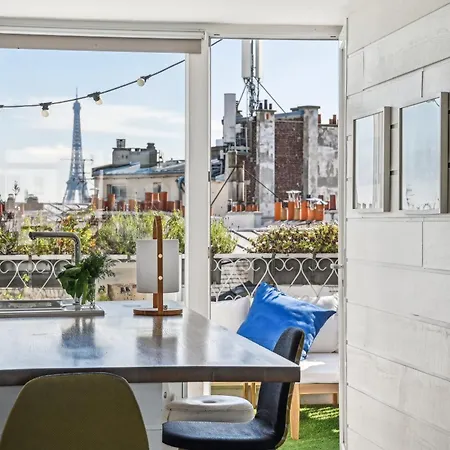 Apartment Atypique Avec Vue Sur La Tour Eiffel By Weekome Paris